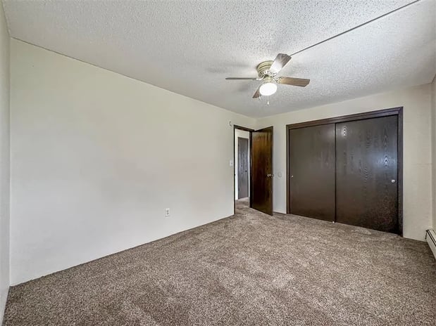 Images Foxwood Apartments