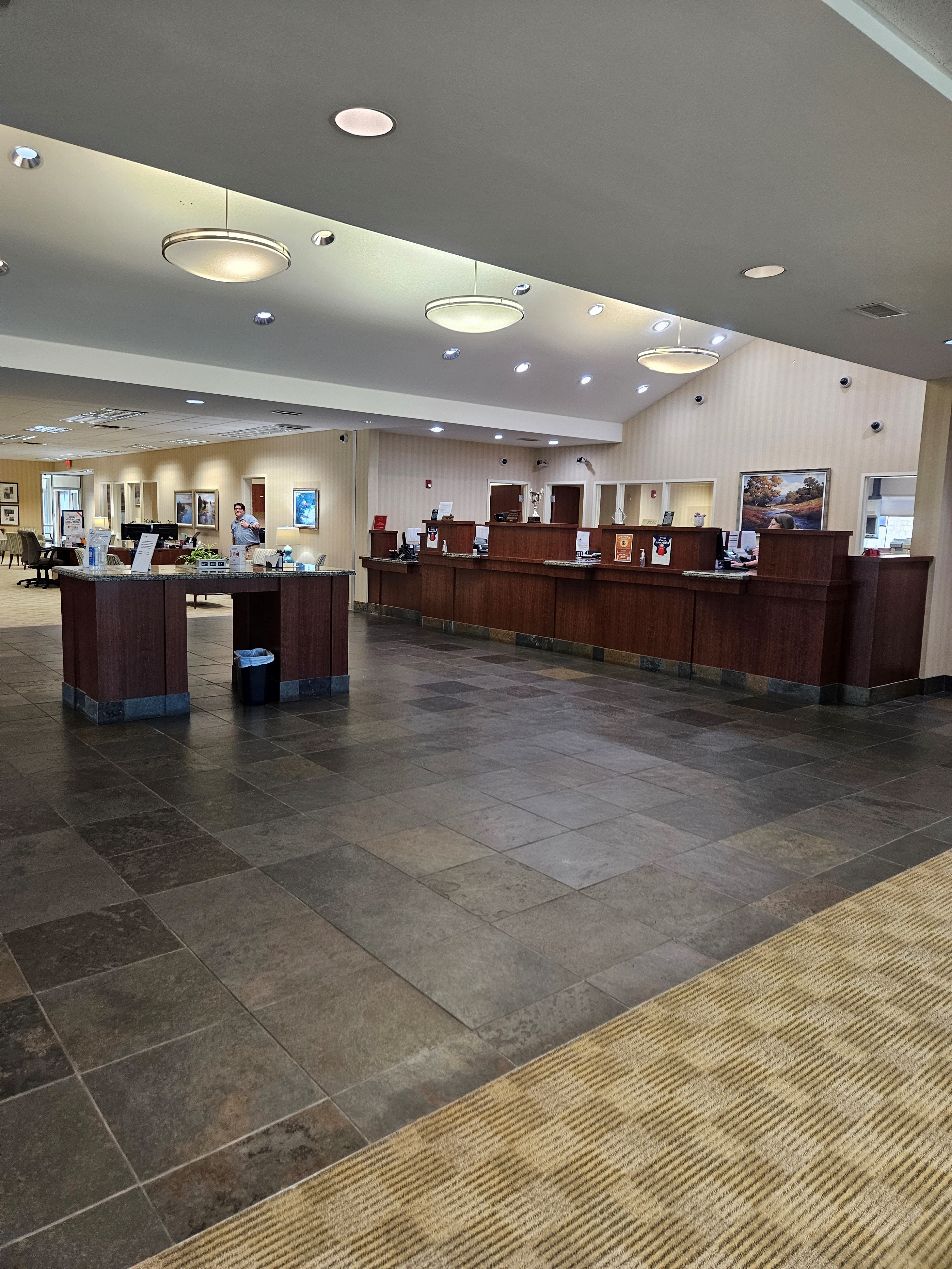 First United Bank - Pottsboro - interior lobby