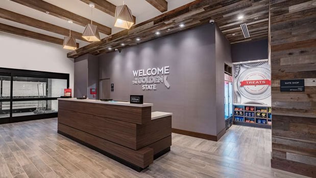 Images Hampton Inn Riverside Downtown