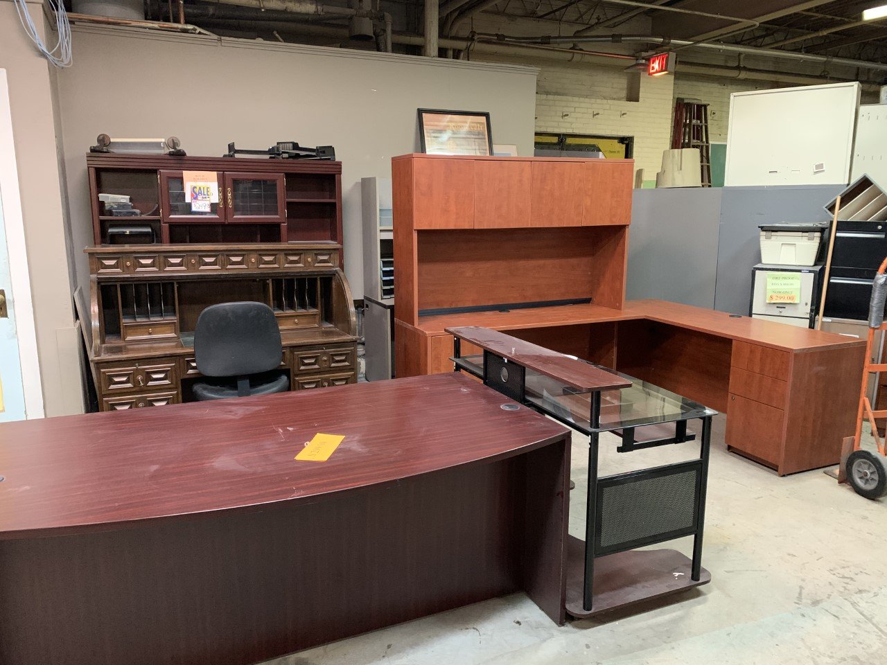 E & F Office Furniture LLC Photo