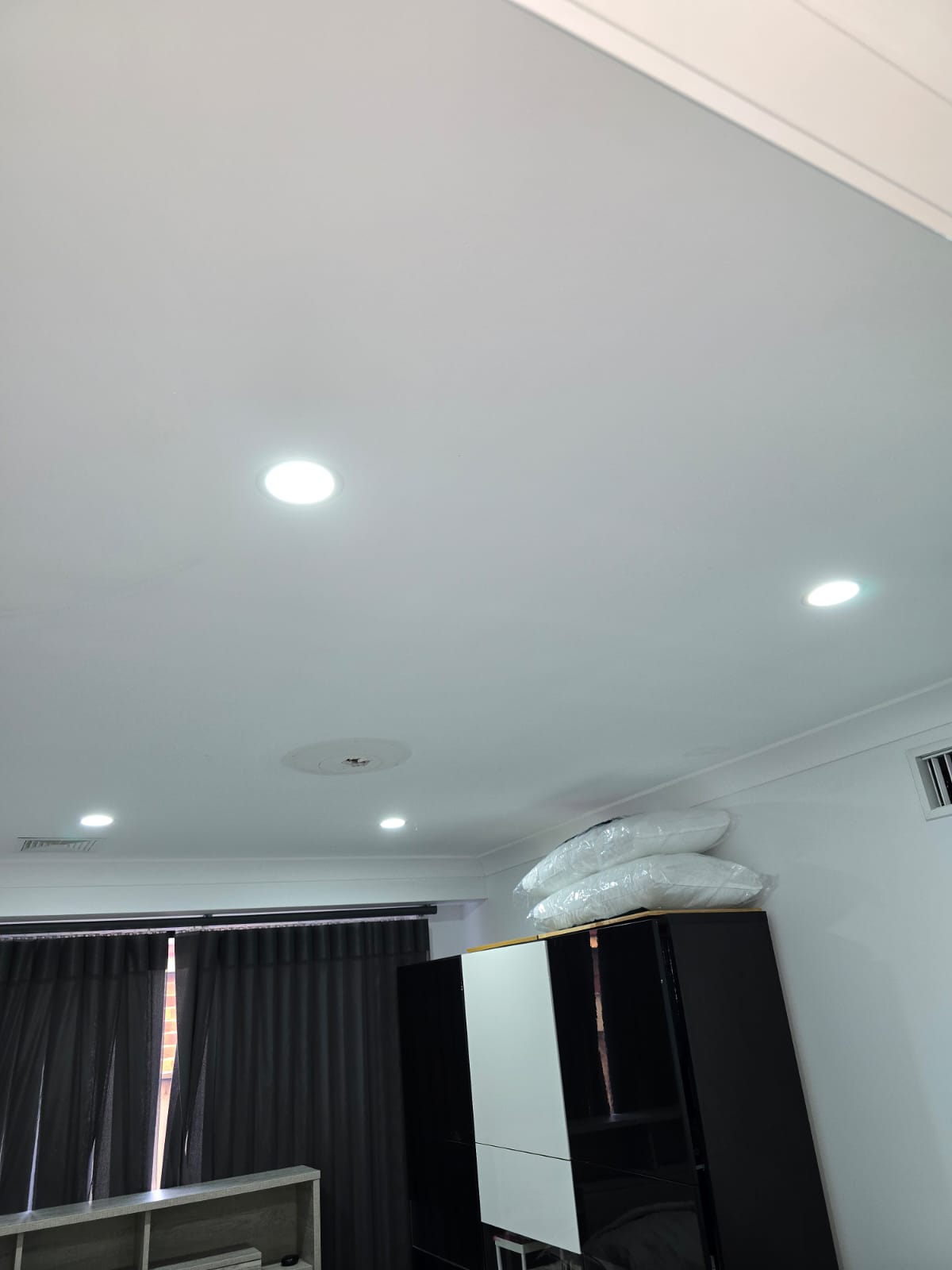 Images Sydney Light Pty Ltd