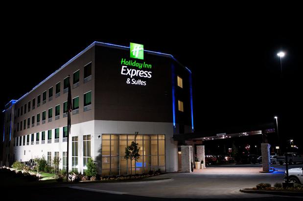 Images Holiday Inn Express & Suites Birmingham North - Fultondale, an IHG Hotel