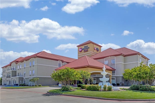 Images Best Western Plus Monica Royale Inn & Suites