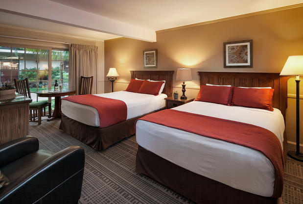 Images Inn by the Harbor