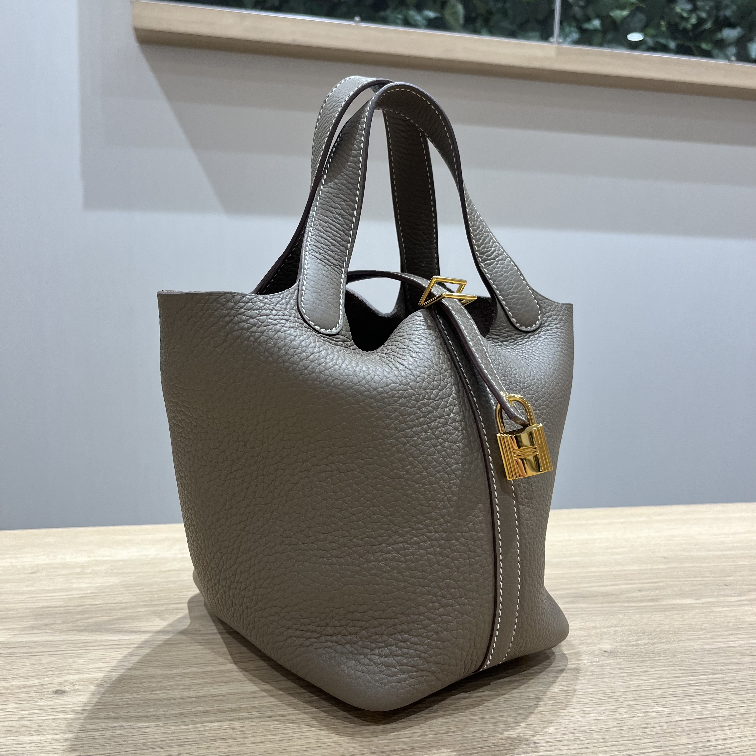 Images KOMEHYO（コメ兵）買取センターイオンモール豊川