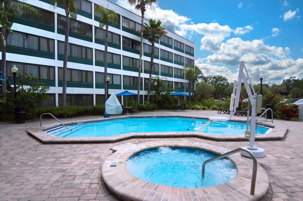 Images Holiday Inn St. Petersburg N- Clearwater by IHG