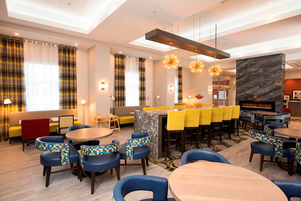 Restaurant Hampton Inn & Suites by Hilton Thunder Bay Thunder Bay (807)577-5000