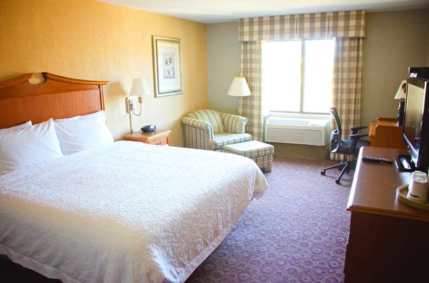 Images Hampton Inn & Suites College Station/US 6-East Bypass