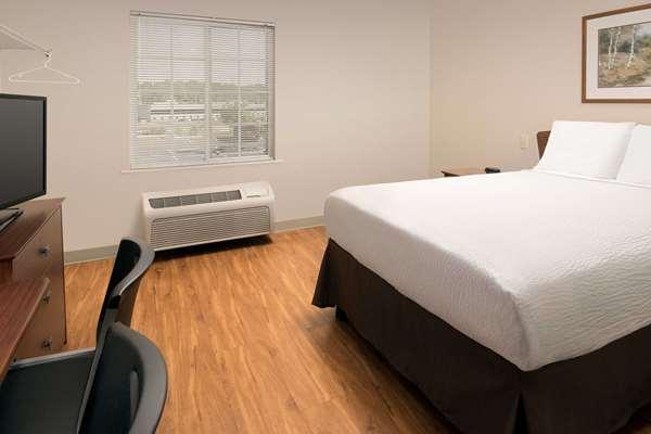 Images WoodSpring Suites Kansas City Mission