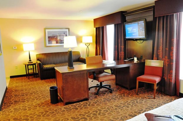 Images Hampton Inn & Suites Cincinnati/Uptown-University Area