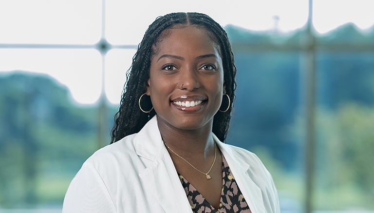 Paris Delaney - Saint Louis, MO - Obstetrics & Gynecology