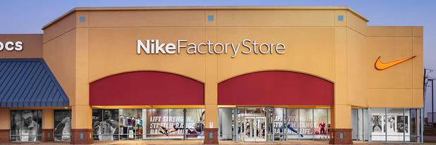 Images Nike Factory Store - Terrell