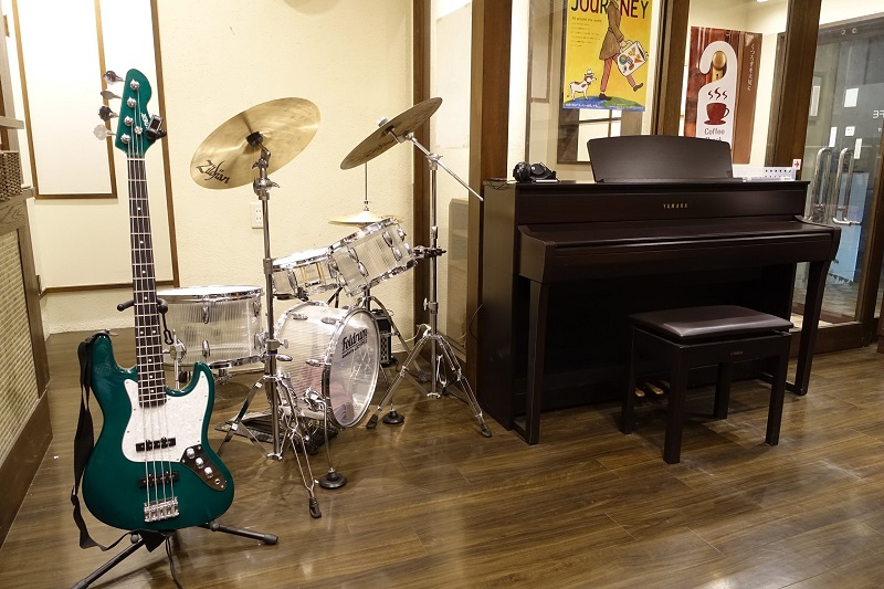 Images アドリブカフェ・スタジオ