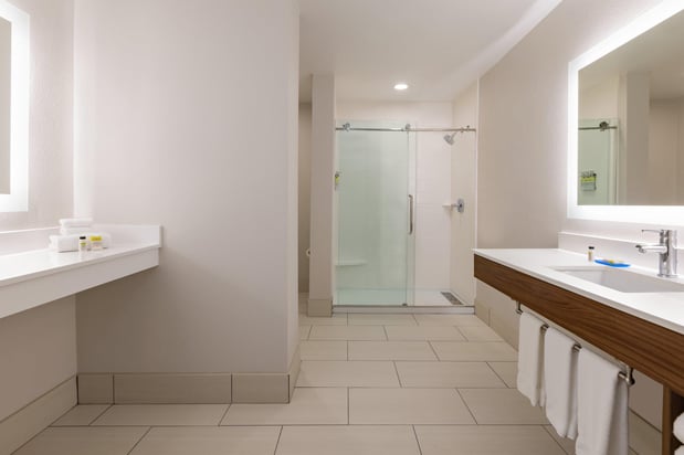 Images Holiday Inn Express & Suites Opelika Auburn by IHG