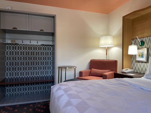 Images Holiday Inn Bangor by IHG