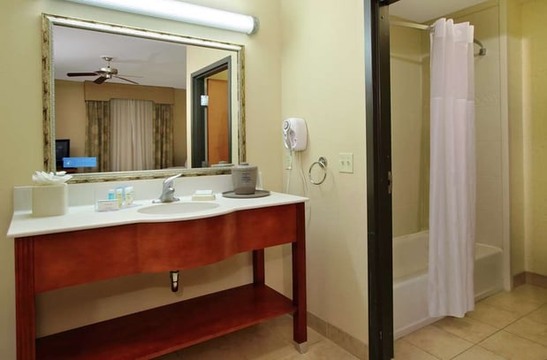 Images Hampton Inn & Suites Buffalo