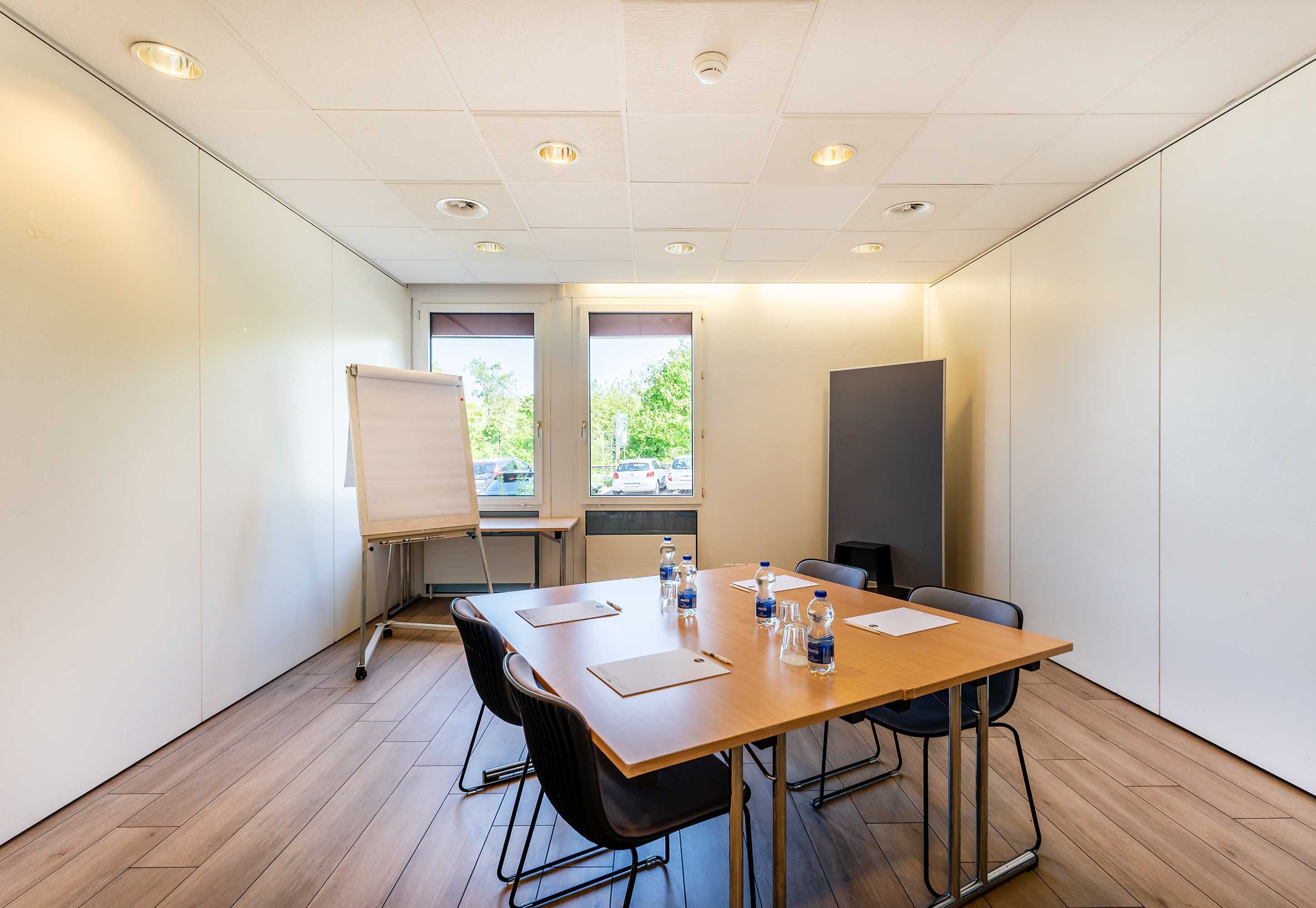 Bilder B&B HOTEL Rothrist Olten