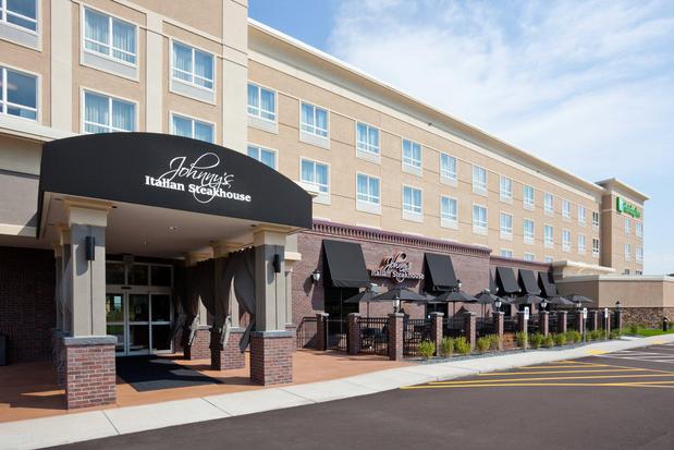 Images Holiday Inn Eau Claire South I-94, an IHG Hotel