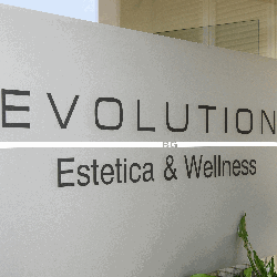 Evolution Estetica & Wellness Logo