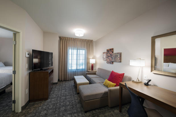 Images Staybridge Suites Phoenix – Biltmore Area by IHG