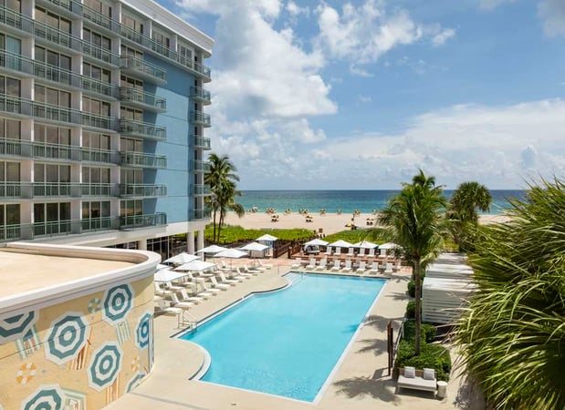 Images The Singer Oceanfront Resort, Curio Collection by Hilton