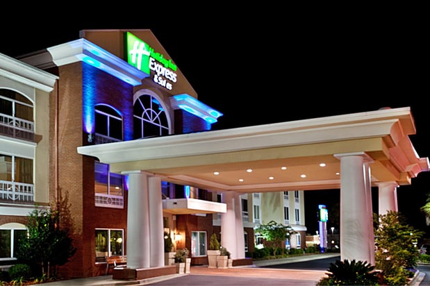 Images Holiday Inn Express & Suites Sumter by IHG