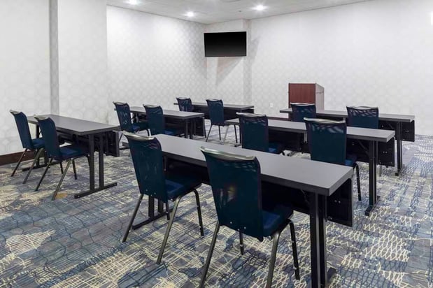 Images Homewood Suites by Hilton St. Louis - Galleria