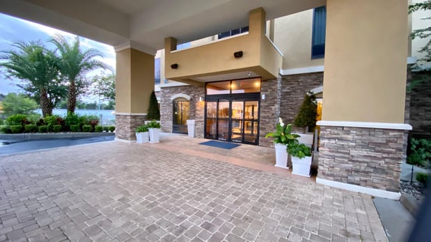 Images Holiday Inn Express & Suites Orlando East-Ucf Area by IHG
