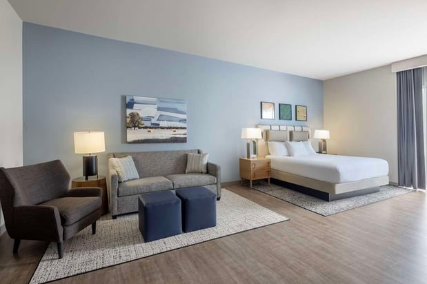 Images Embassy Suites by Hilton Bowling Green