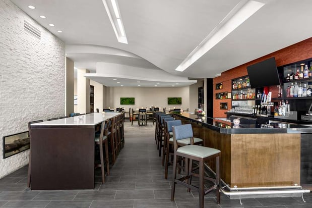Images Embassy Suites by Hilton Newark Airport