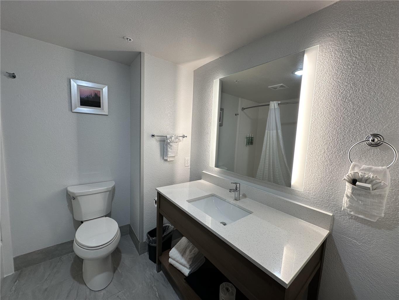 Guest Room Bath