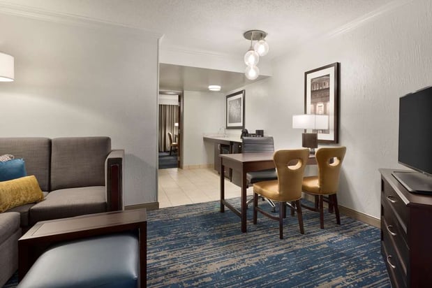 Images Embassy Suites by Hilton Columbus