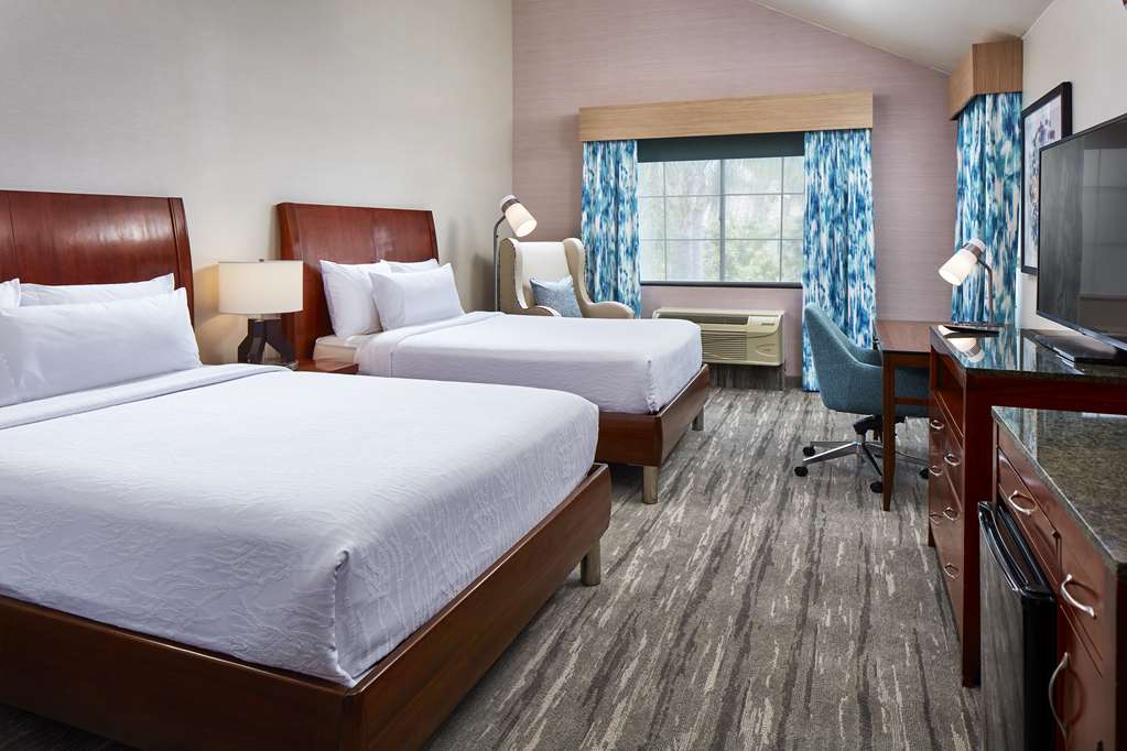 Hilton Garden Inn Valencia Six Flags