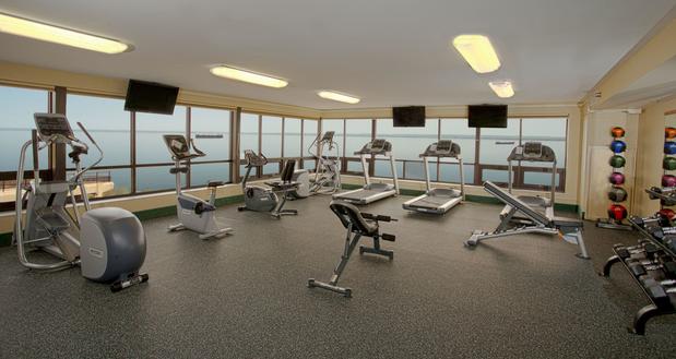 Images Edgewater Hotel and Waterpark