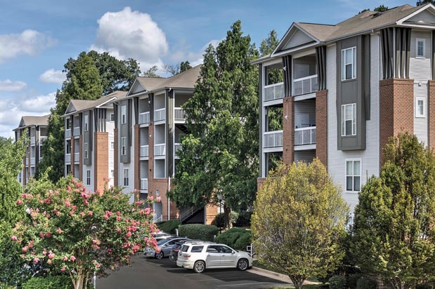 Images Camden Fair Lakes Apartments