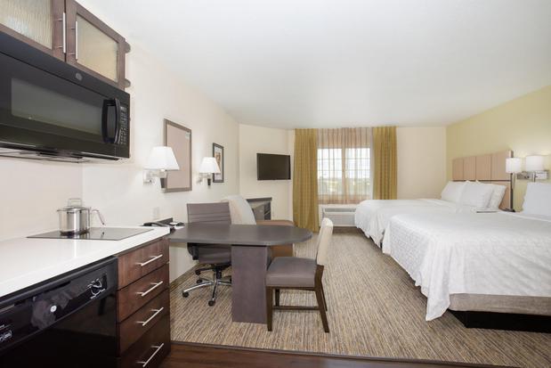 Images Candlewood Suites Cheyenne, an IHG Hotel