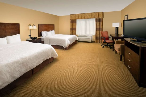 Images Hampton Inn & Suites San Antonio-Airport