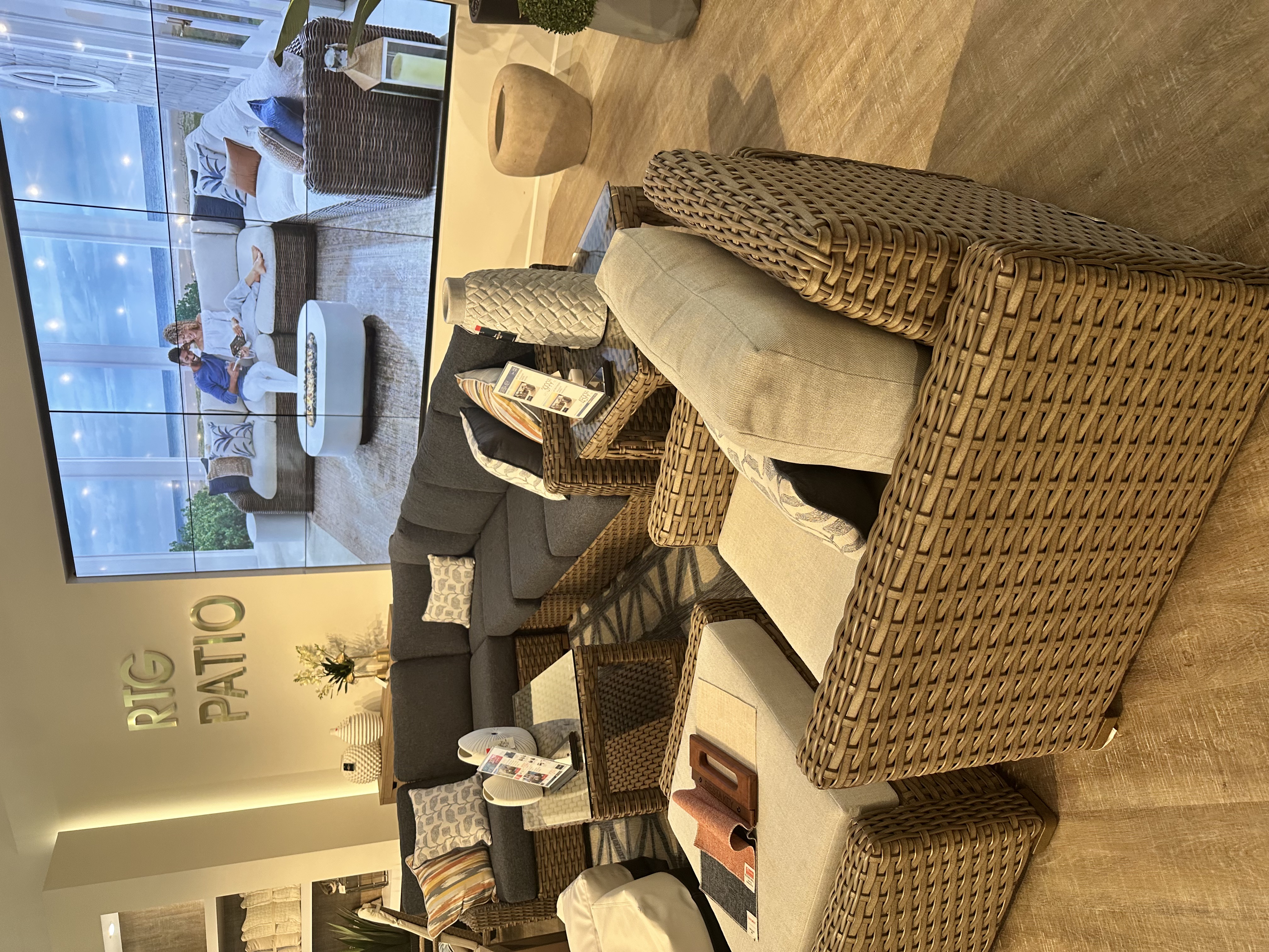 Rooms To Go Patio Image