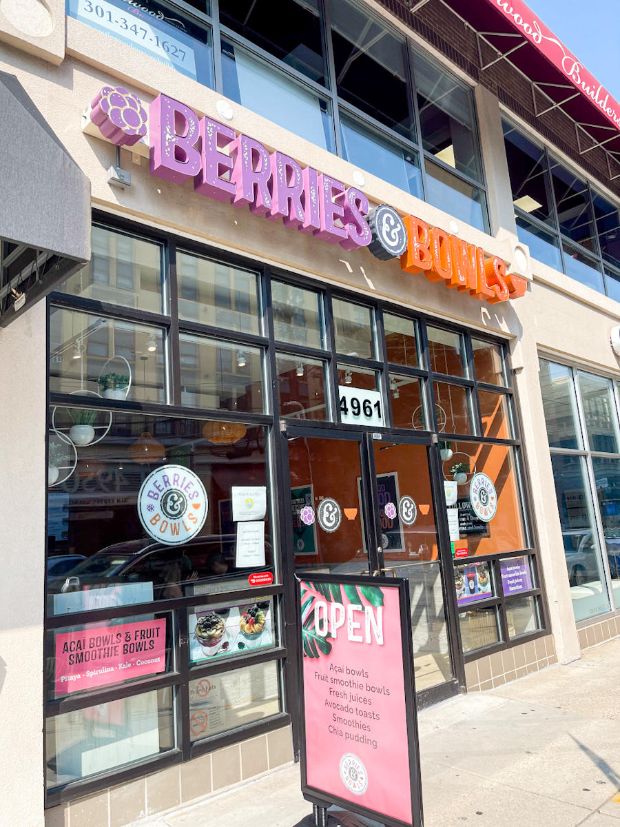 Berries & Bowls Exterior - Bethesda Row