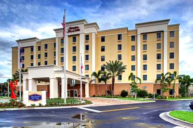 Images Hampton Inn & Suites Coconut Creek