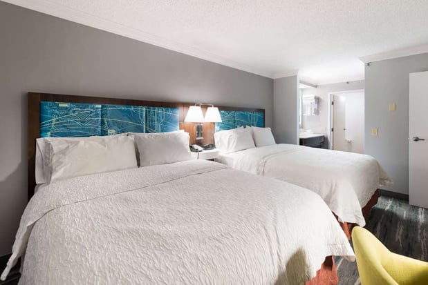 Images Hampton Inn & Suites Chicago/Hoffman Estates