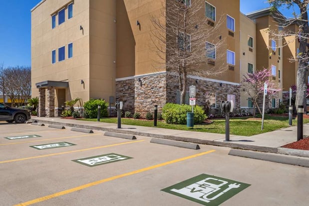 Images Best Western Plus Lake Jackson Inn & Suites