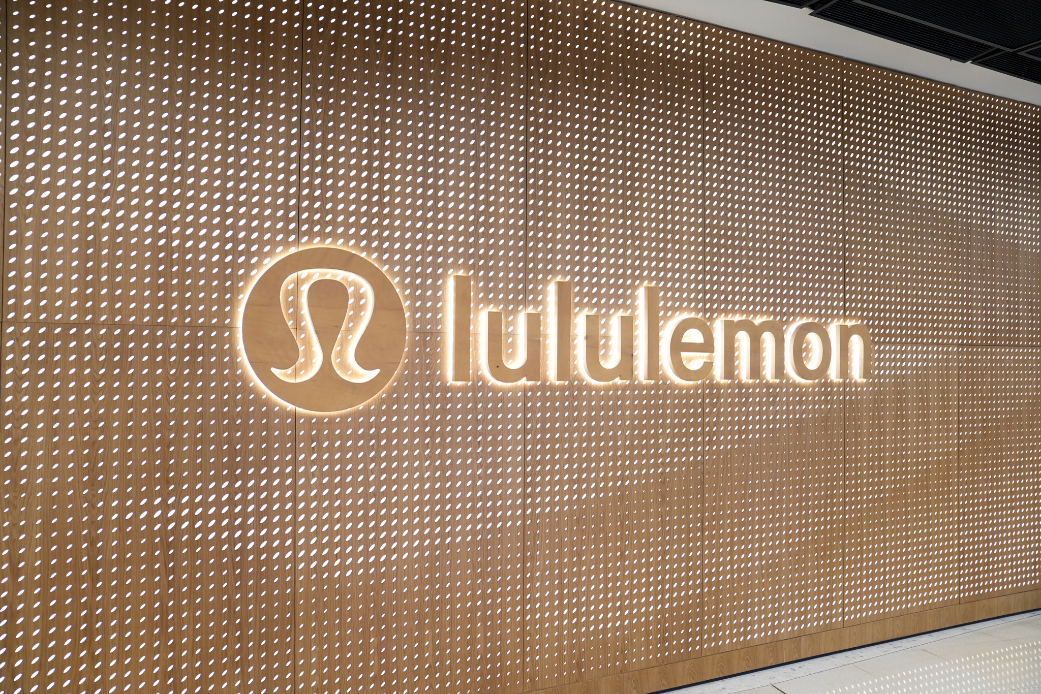 lululemon IFC