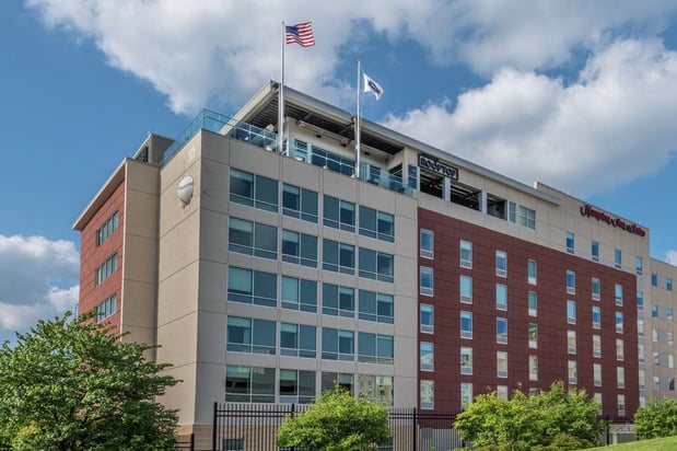 Images Hampton Inn & Suites Fort Wayne Downtown