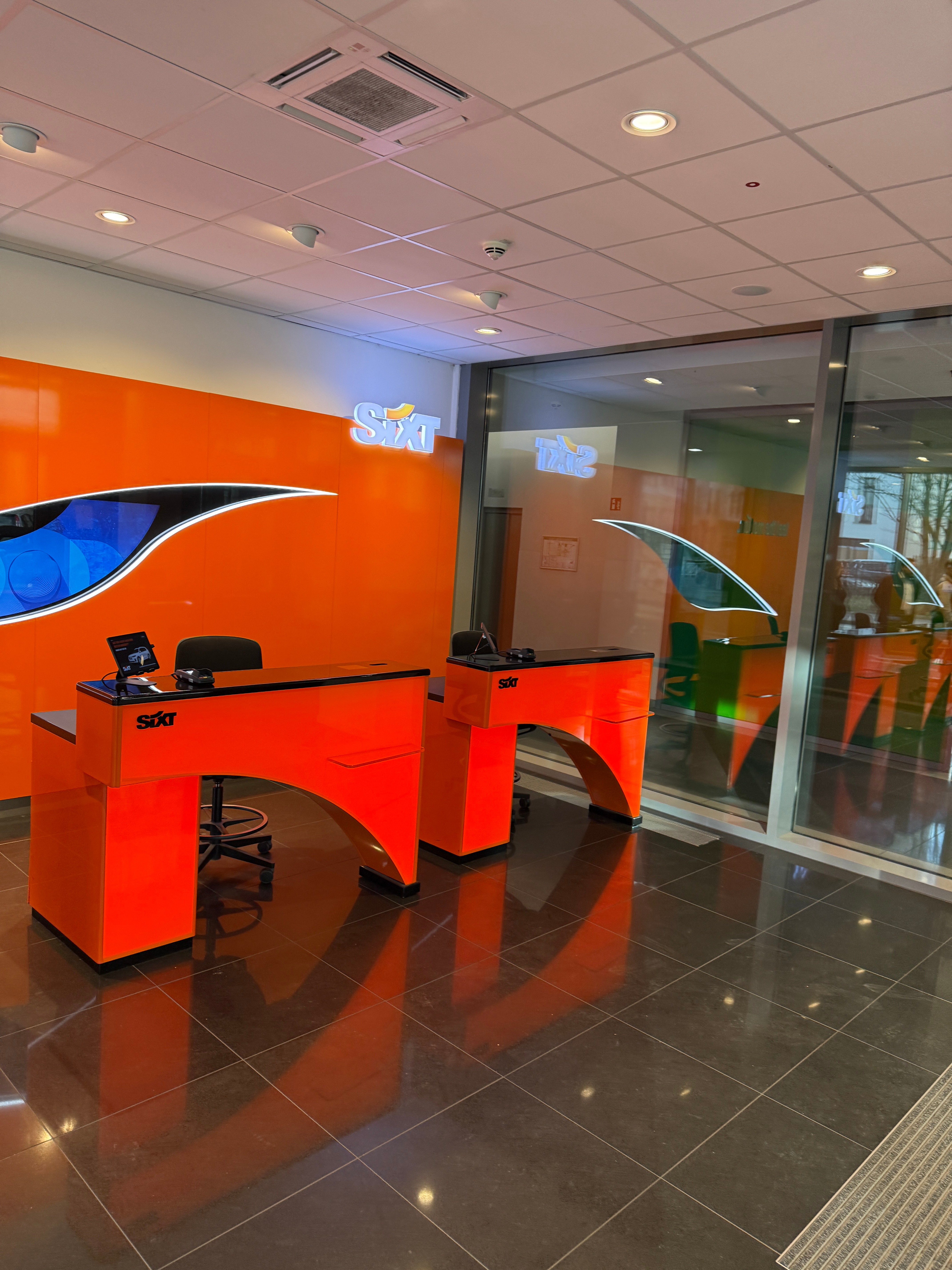 SIXT Autovermietung Leipzig Zentrum/Thomasium, Käthe-Kollwitz-Str. 16-18 in Leipzig