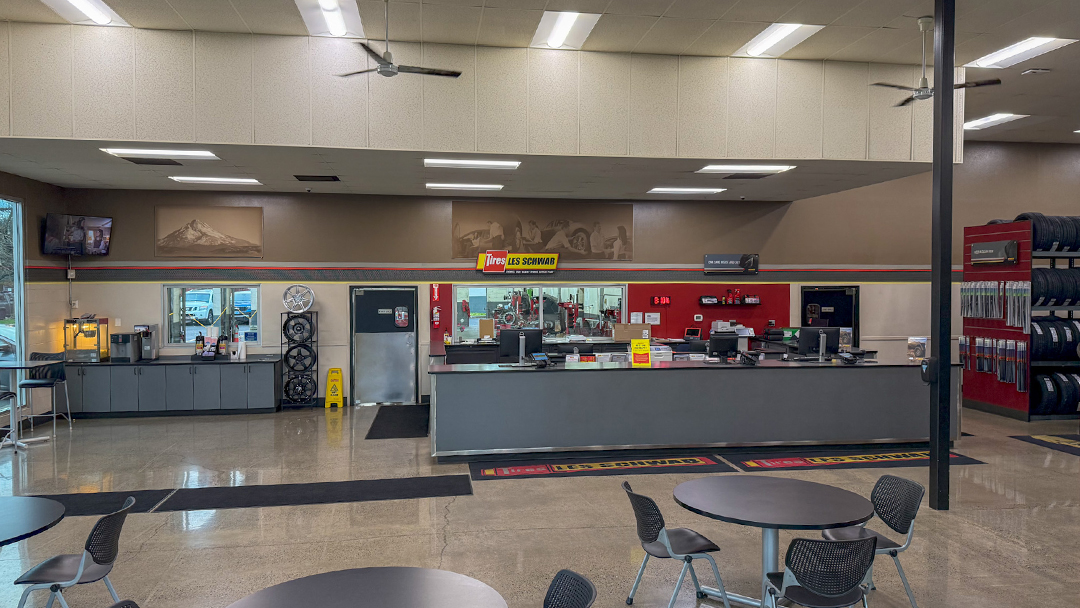 Les Schwab Tire Center