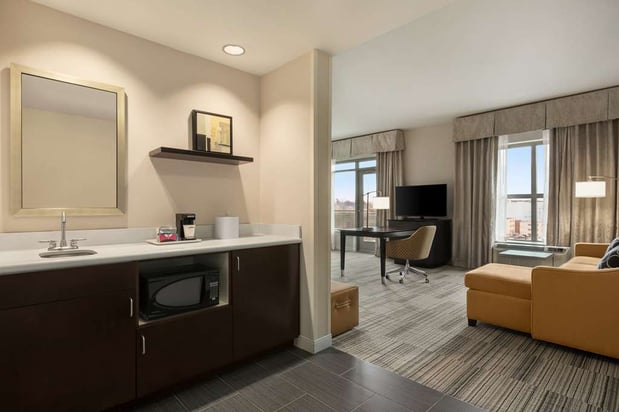 Images Hampton Inn & Suites Roanoke-Downtown