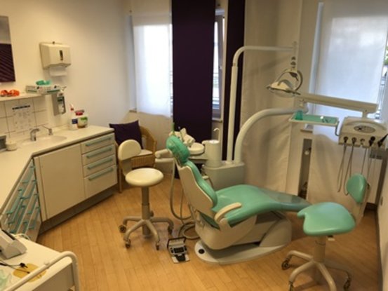 Dr. Ralf Wolter, Berrenrather Straße 339 in Köln