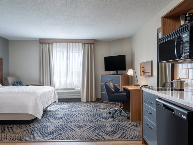 Images Candlewood Suites Rockford by IHG
