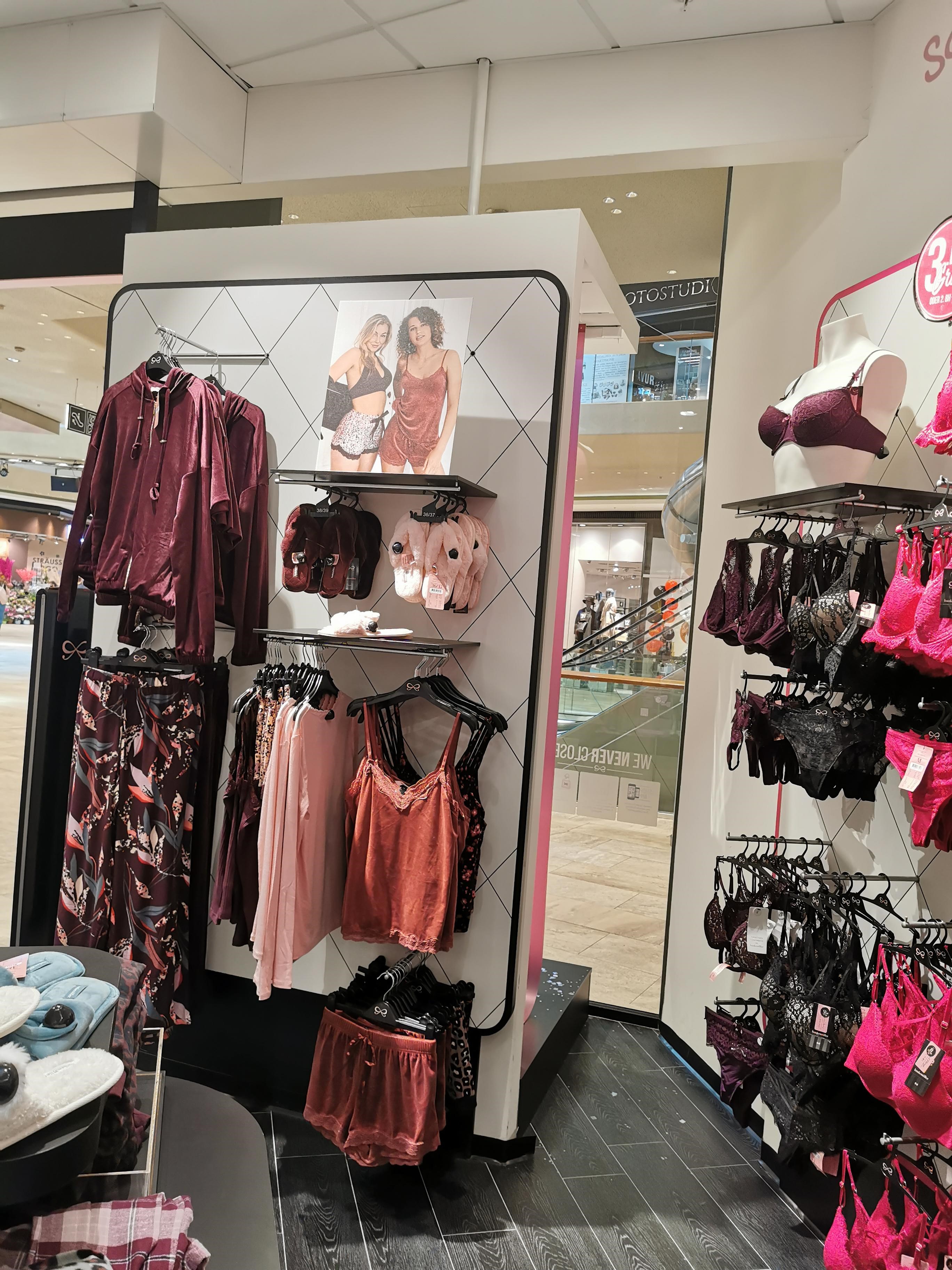Hunkemöller, Zehnergürtel 12-24 in Wr. Neustadt